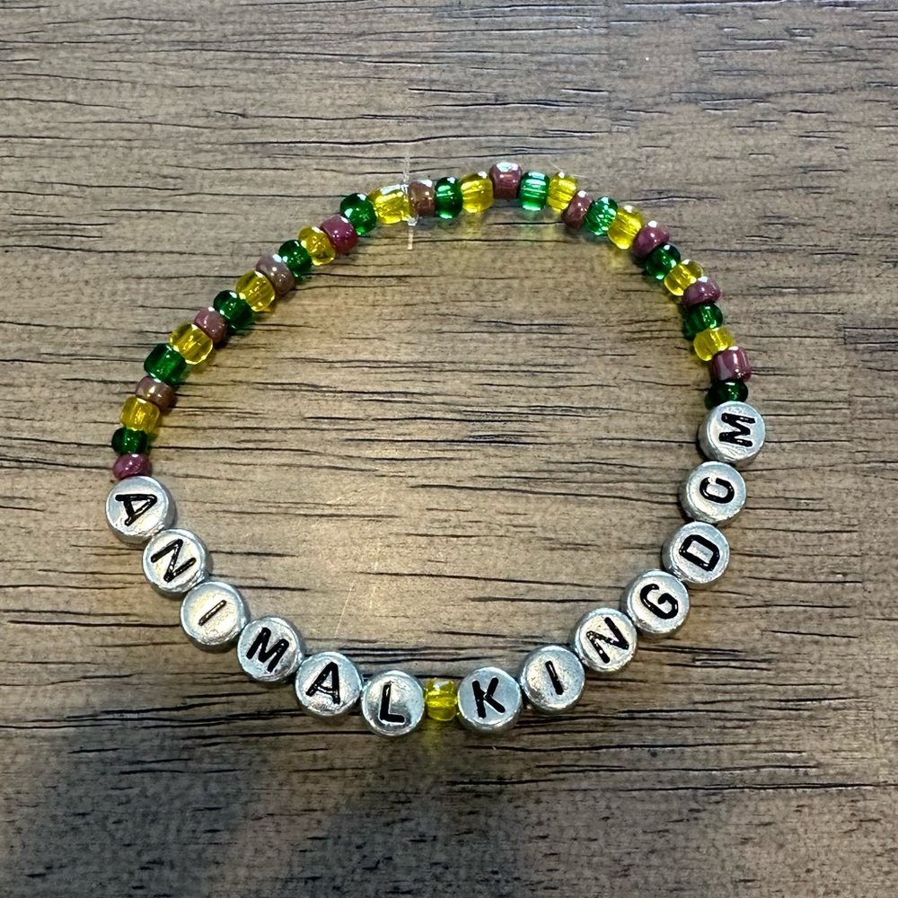 Animal Kingdom Bracelet NWOT - Picture 1 of 1